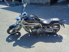 Motorrad Hyosung Aquila 650