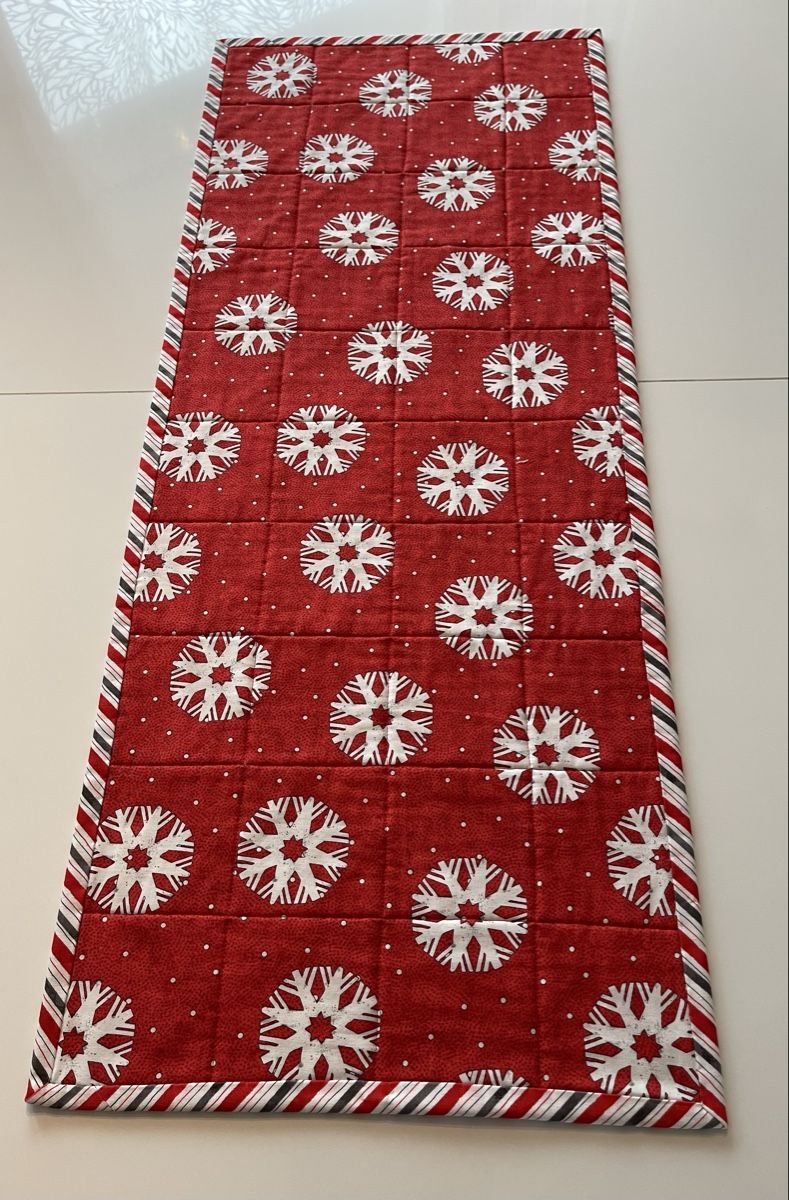 Tutte le decorazioni: Chemin de table de Noël  – Nuovo e nell'imballaggio originale da La Chaux-de-Fonds venduto da NathalieM07 5