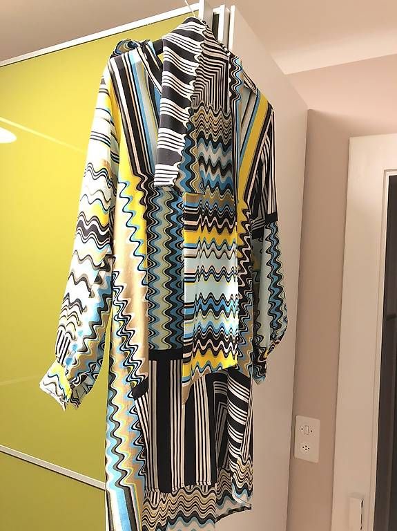 Robes: Wunderschönes Seidenkleid – D'occasion à Kilchberg ZH par bin_sq5j 1