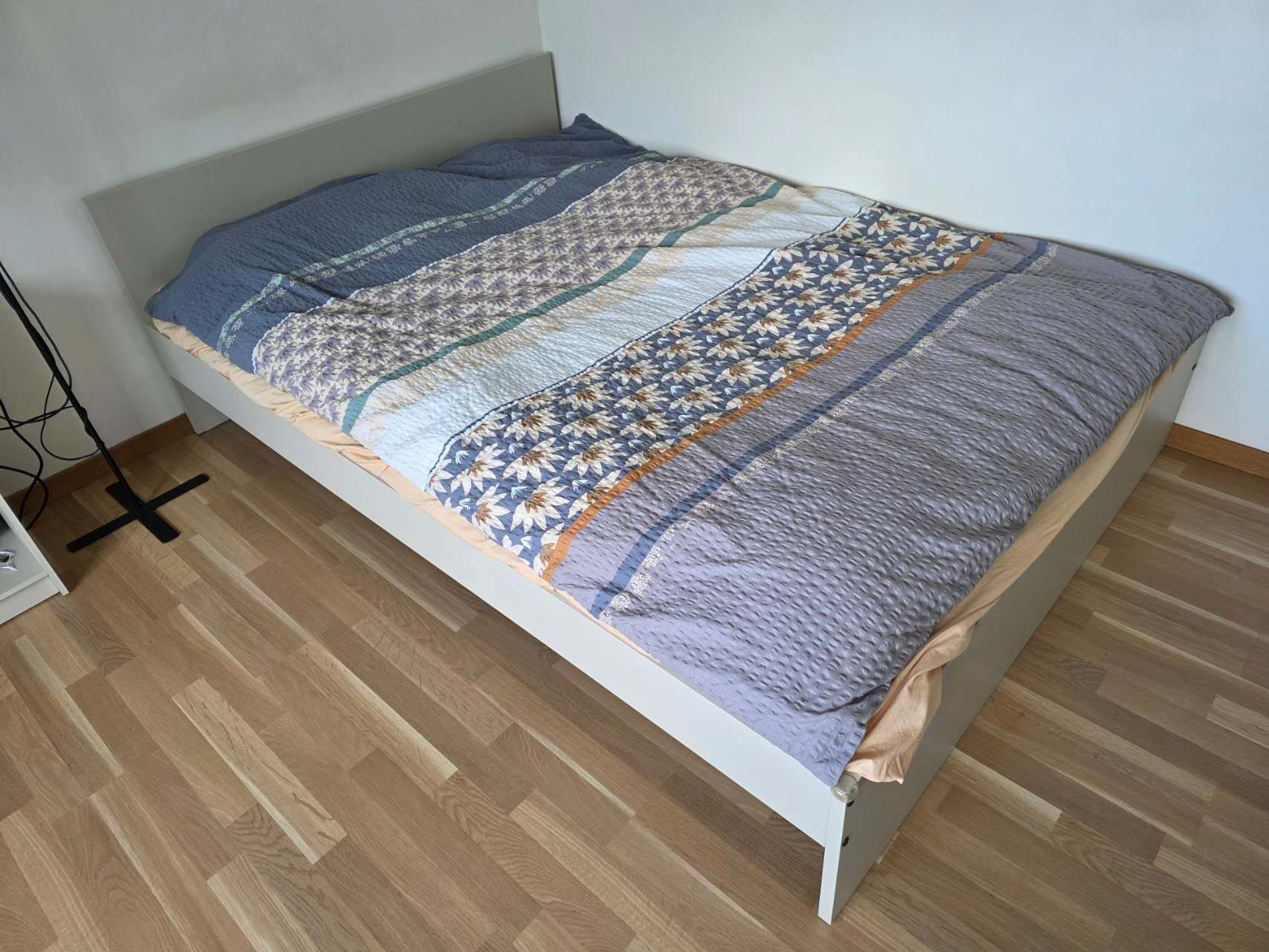 Ikea Betten: ikea double bed for free – Gebraucht aus Oberwil b. Zug von qia_8j67