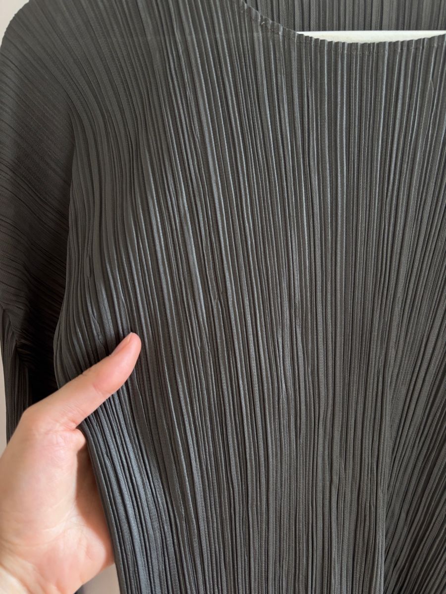 Issey Miyake Top: Haut longue manche Issey Miyake – Usato da Zürich venduto da Hanna-Hadorn 1