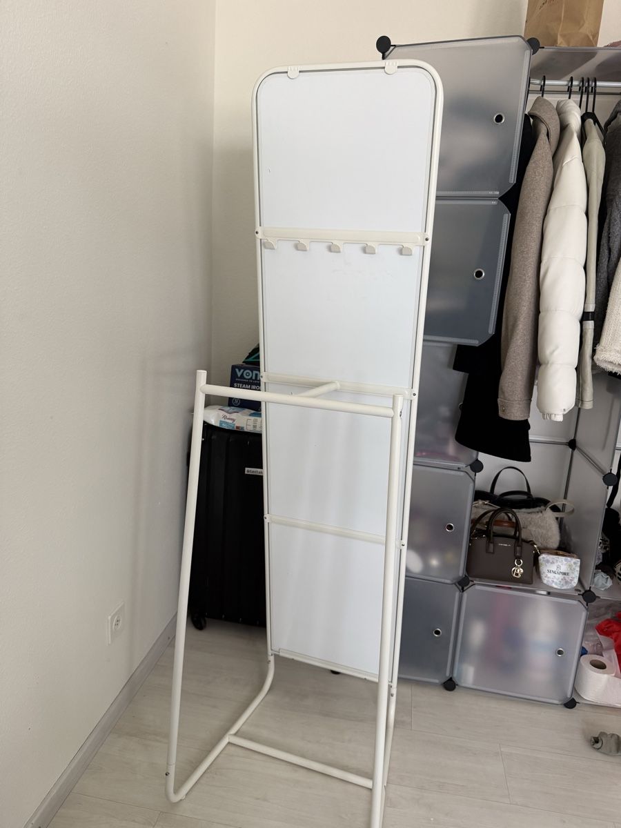 Miroirs: Full length mirror with rack white used – D'occasion à Zürich par bil_l5d6 2