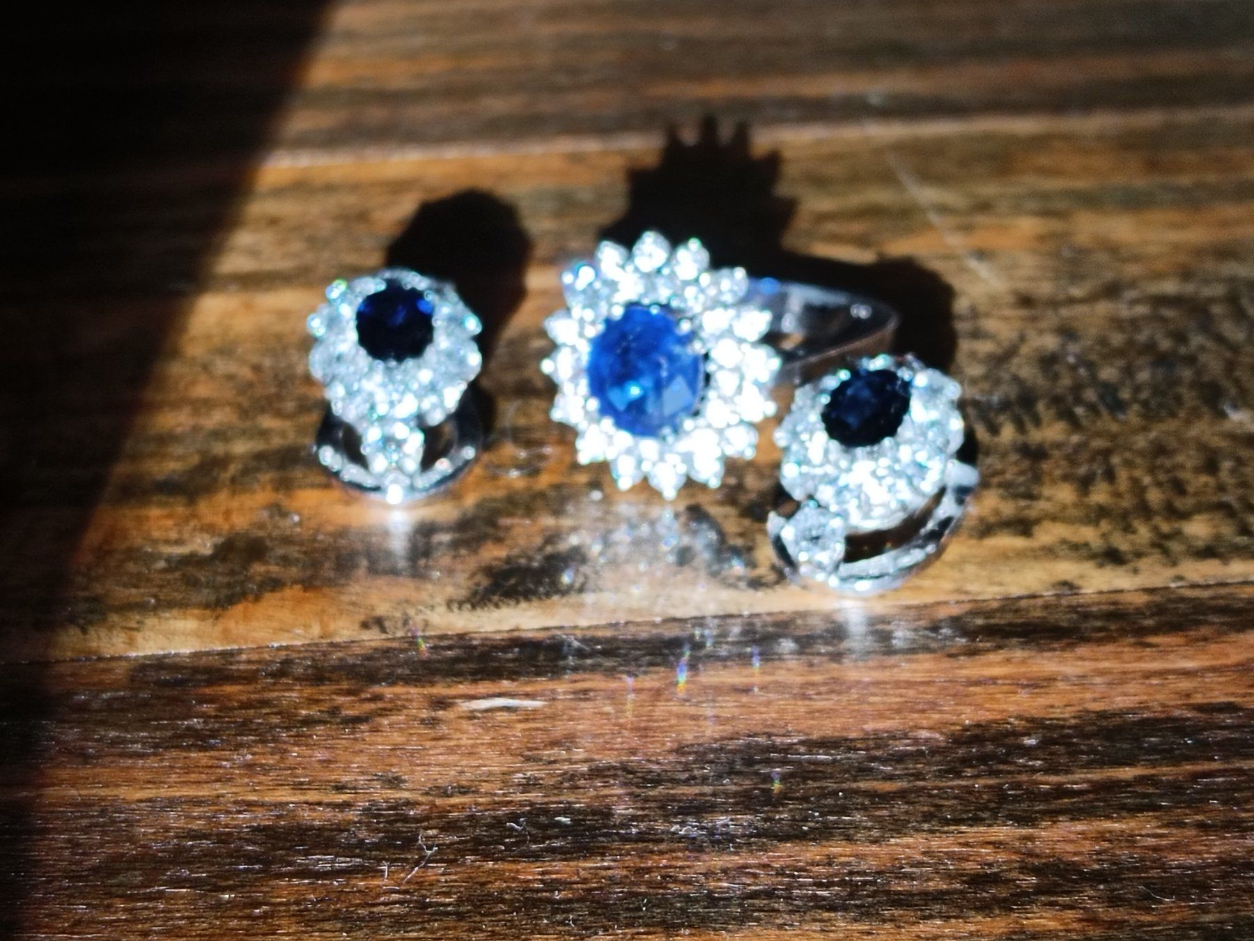 Altri gioielli: Weissgold Ring mit Clips Saphir – Usato da Köniz venduto da Brockenreich 1