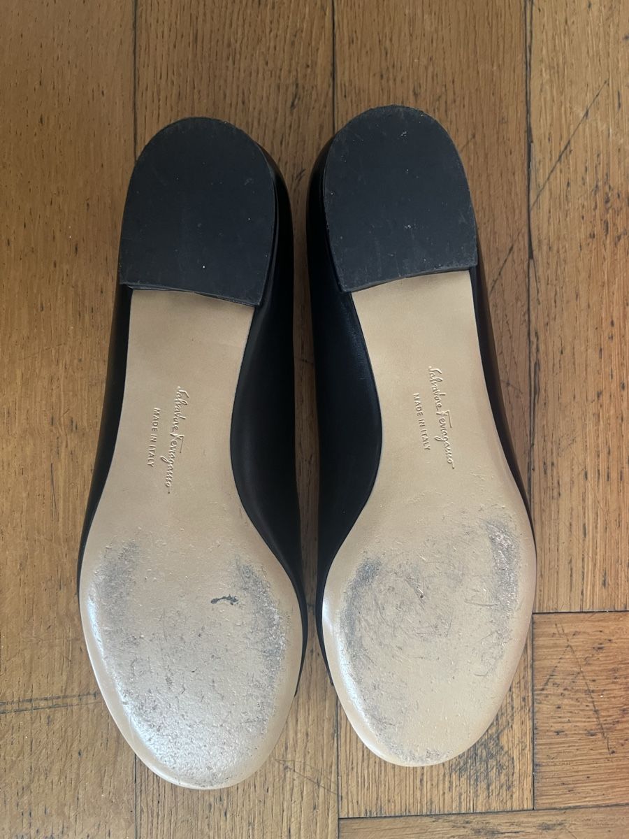 Salvatore Ferragamo Damenschuhe: black salvatore ferragamo pumps – Gebraucht aus Wettingen von car_gl6y 1