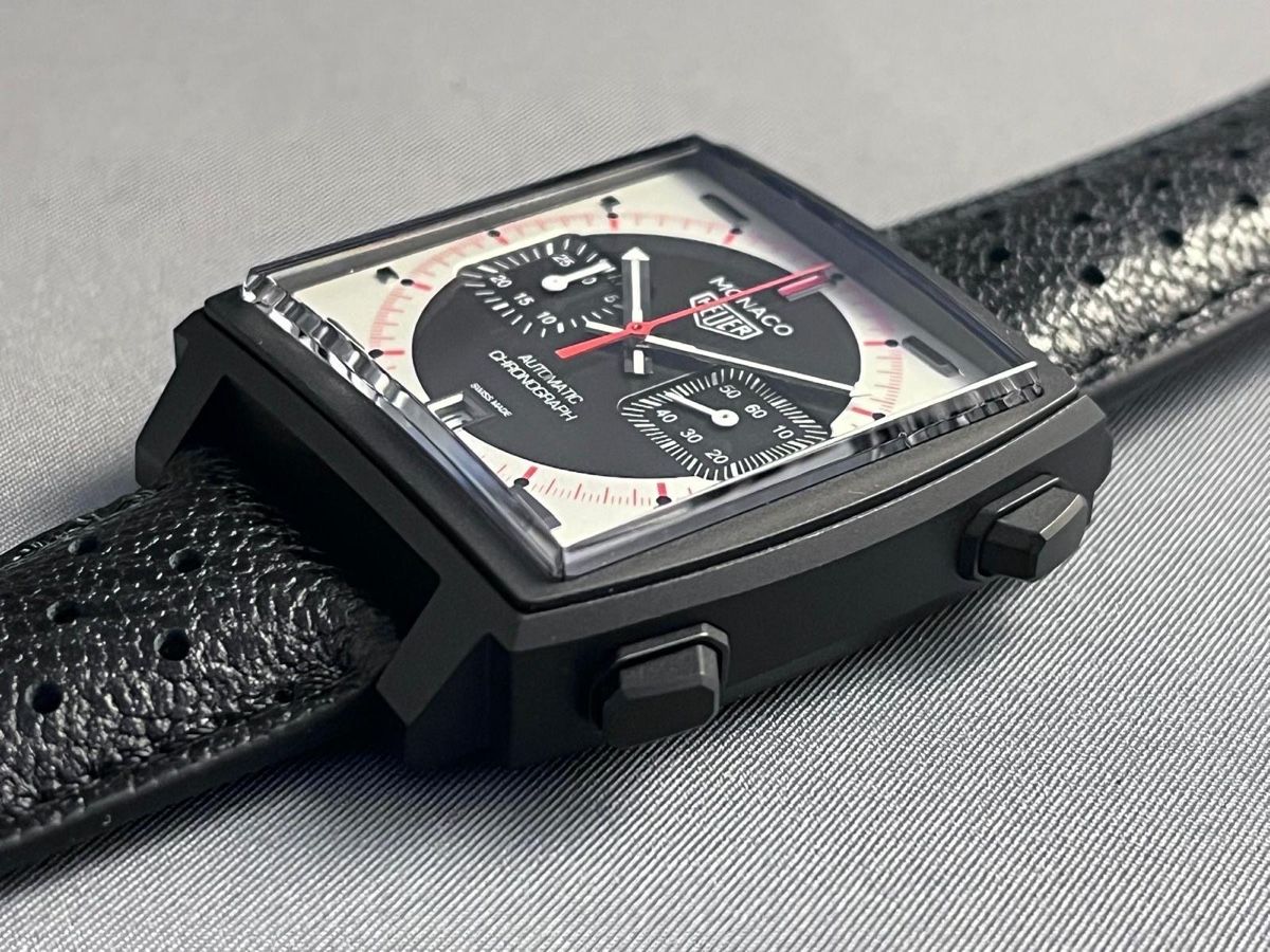 Tag Heuer Orologi: TAG Heuer Monaco Calibre 11 – Nuovo e nell'imballaggio originale da Nyon venduto da GenevaLuxuryWatches 1
