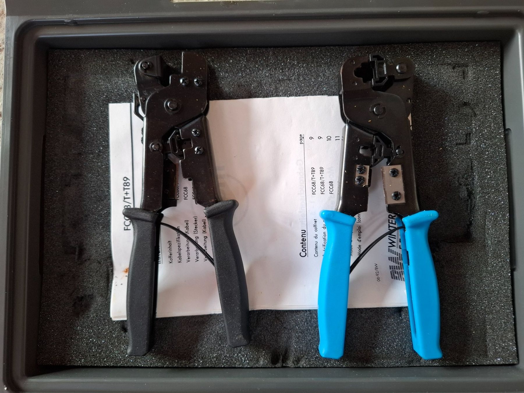 Tutti gli attrezzi: RJ 45 Stecker Set mit 2 Zangen – Usato da Steg im Tösstal venduto da LARO14 1