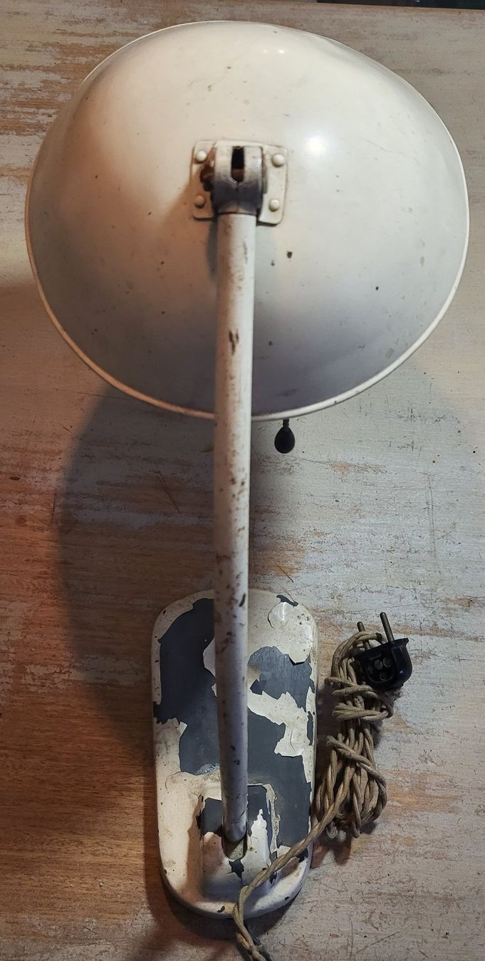 Lampade: Ancienne lampe B.A.G. TURGI – Usato da Montet (Glâne) venduto da Koada2 5