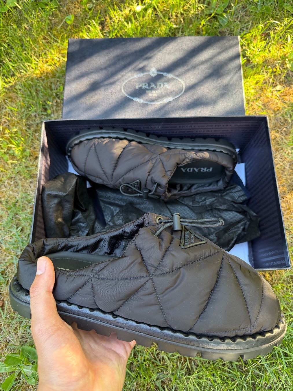 Prada Scarpe da uomo: Prada Re-Nylon Padded Slippers – Nuovo (secondo la descrizione) da Bern venduto da ger_prj8 1