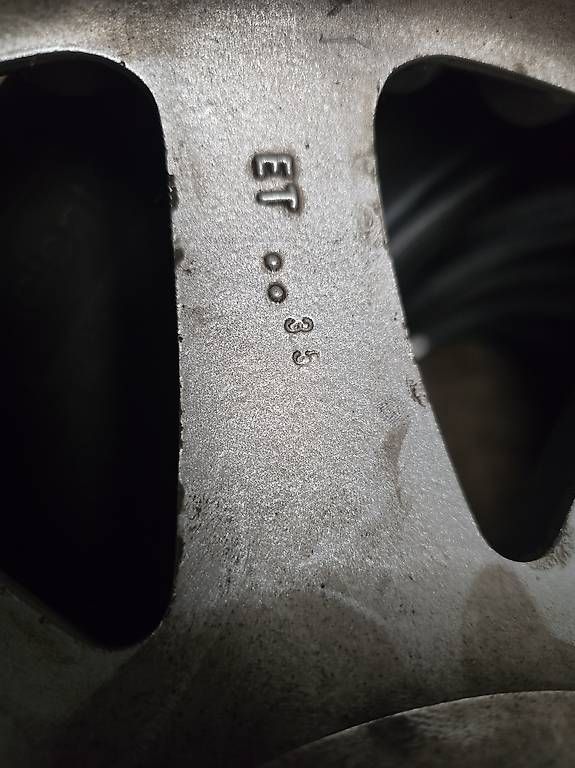 BMW Cerchioni: BMW E36 Alufelgen 8J 17 ET 35 – Usato da Laupersdorf venduto da strizini 3