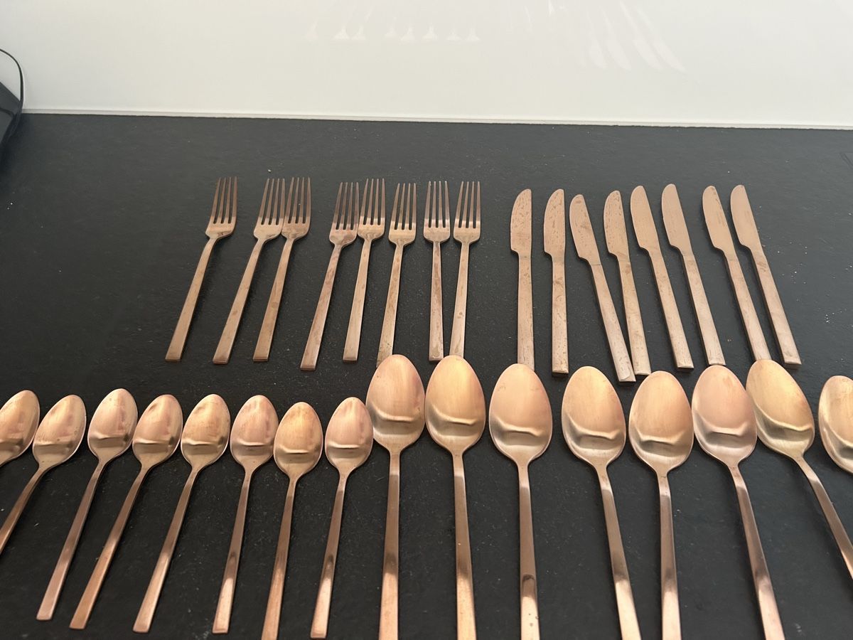 Bestecksets: Besteckset 24tlg. Rosé Gold – Neu (gemäss Beschreibung) aus Beinwil (Freiamt) von Sunshineinthemorning