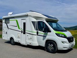 Top Wohnmobil Euramobil 699cm mit Hubstützenanlage und Solar