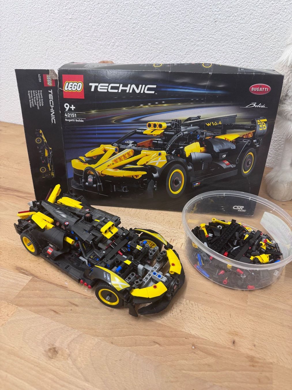 Technics Jeux de construction: LEGO Technic 42151 Bugatti Bolide nicht komplett – D'occasion à Holziken par brockolino