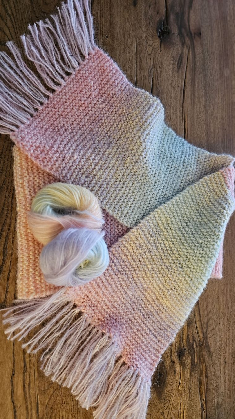 Foulard & Sciarpe: Strickschal wunderbar weich. – Nuovo e nell'imballaggio originale da Fehraltorf venduto da lisam16 3