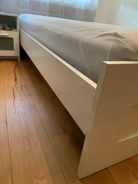 Lits: Verschenke dieses wunderschöne Bettgestell  – D'occasion à Rickenbach Lu par J-h 1