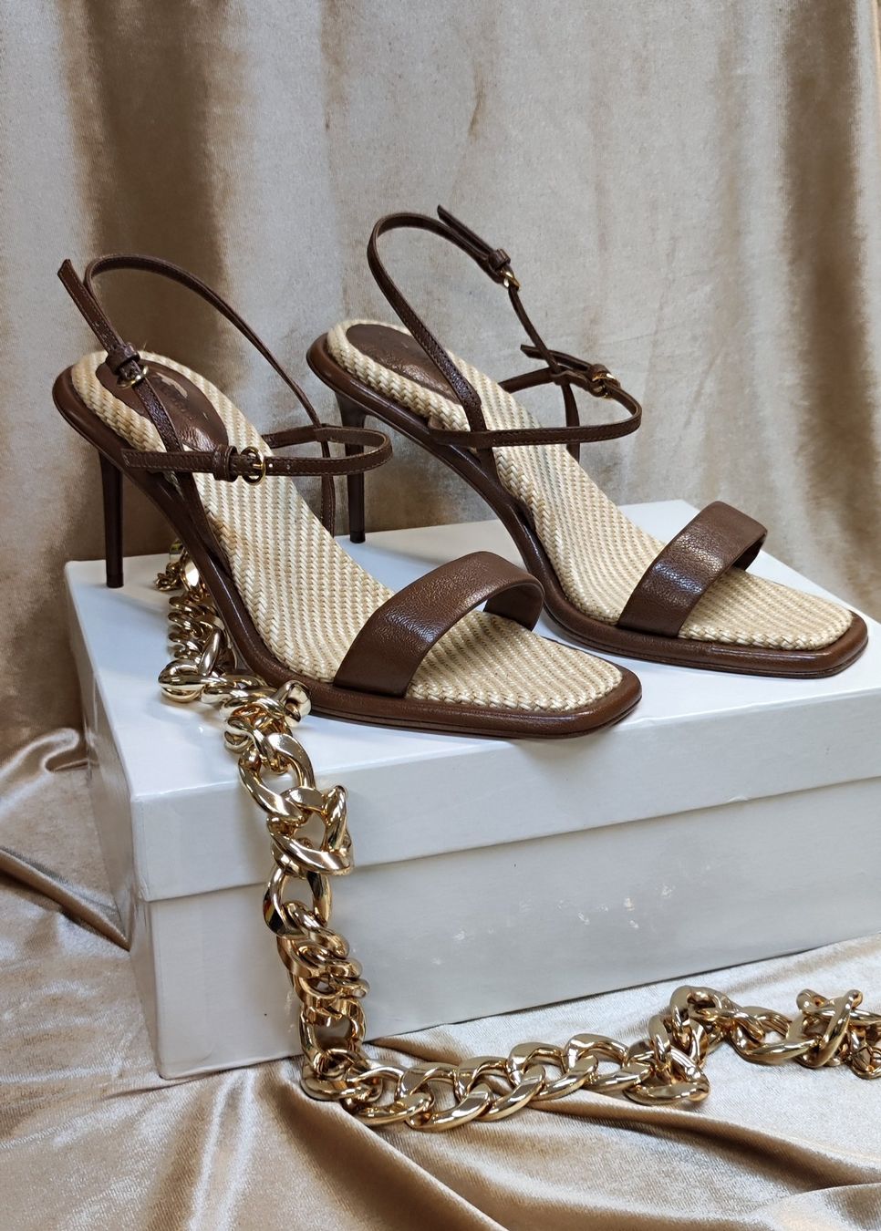 Max Mara Chaussures femmes: Max Mara 39 (40) Sandalen, echte Leder – Neuf (Voir description) à Rüfenach AG par Nanisa777