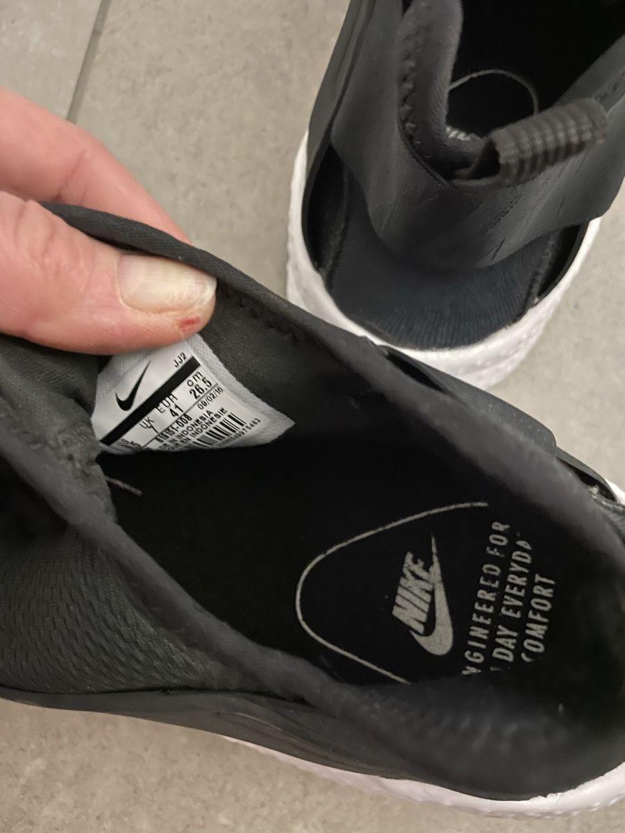 Nike Scarpe da uomo: Nike Sneakers – Usato da Zunzgen venduto da mel_y6w2 1