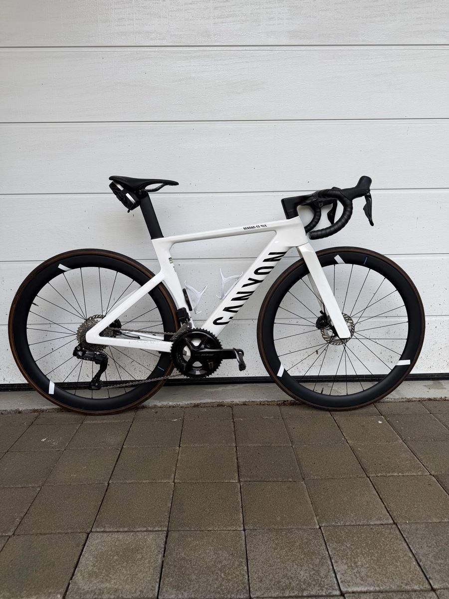 Canyon Biciclette: Aeroad CF SLX 7 Di2, Größe XS – Nuovo (secondo la descrizione) da Flamatt venduto da crames.noah 5
