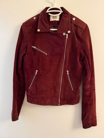 Vero Moda Lederjacke in Bordeauxrot