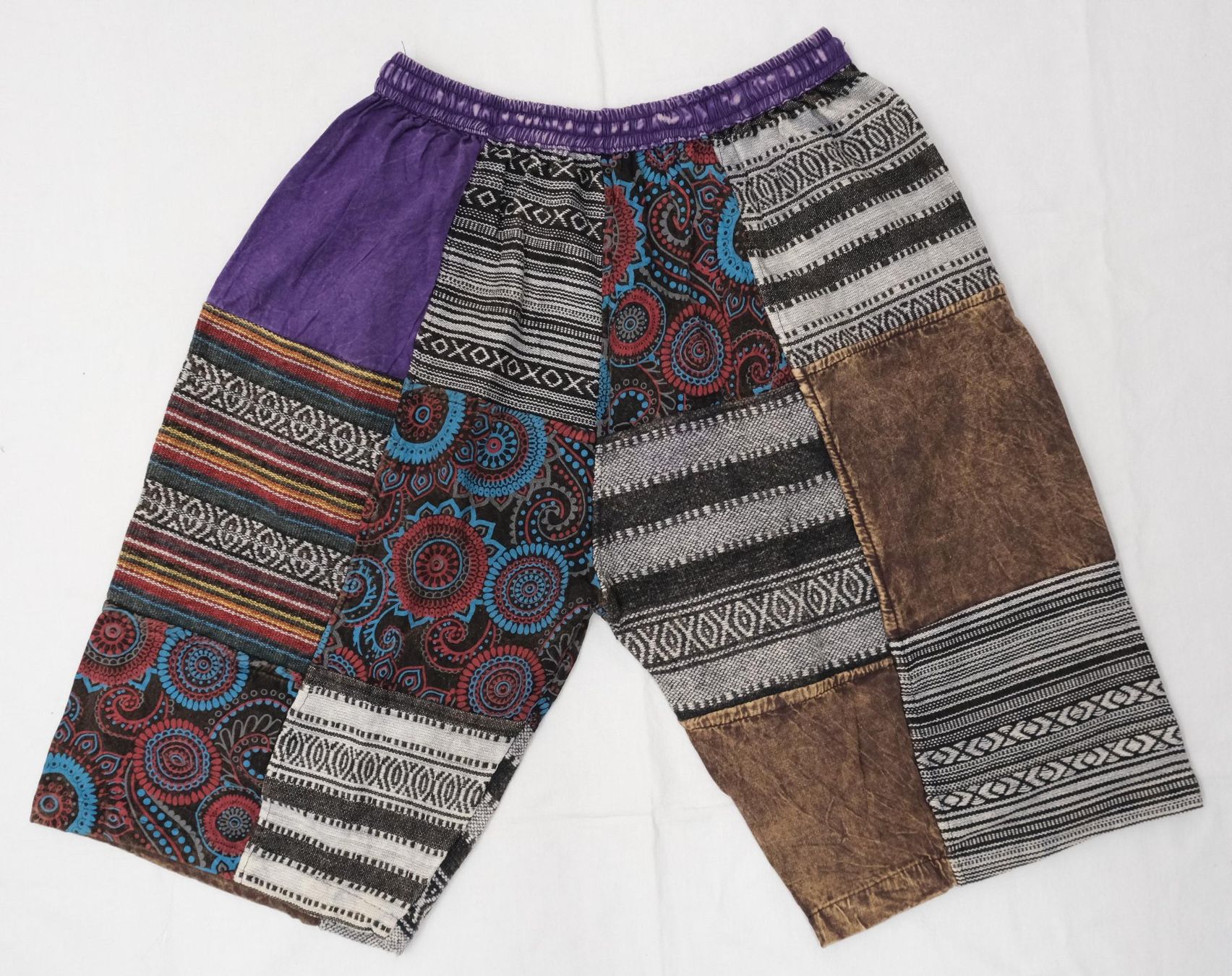 Hosen: Kurze Hose Shorts Bermudas Patchwork aus Baumwolle XL – Neu (gemäss Beschreibung) aus Zürich von Masala-Oase 2