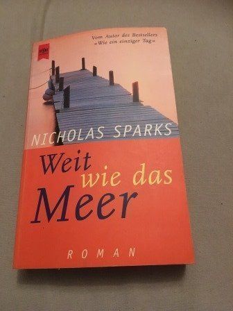 Libri: Nicholas Sparks Weit wie das Meer – Usato da Bergdietikon venduto da book-4-you