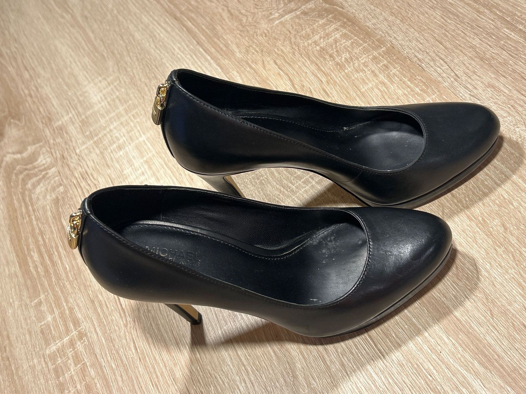 Michael Kors Scarpe da donna: High Heels / Pumps schwarz von Michael Kors – Usato da Brunnen venduto da Nala2929