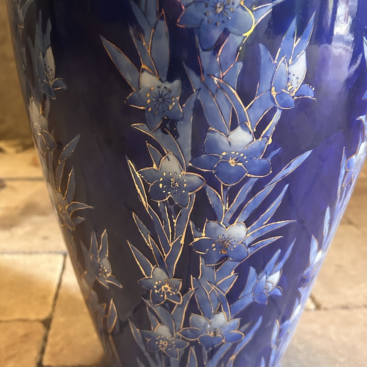 Vasi & Recipienti: Blaue Keramik Vase gross! Goldrand – Usato da Laufen venduto da belleskulptur 1