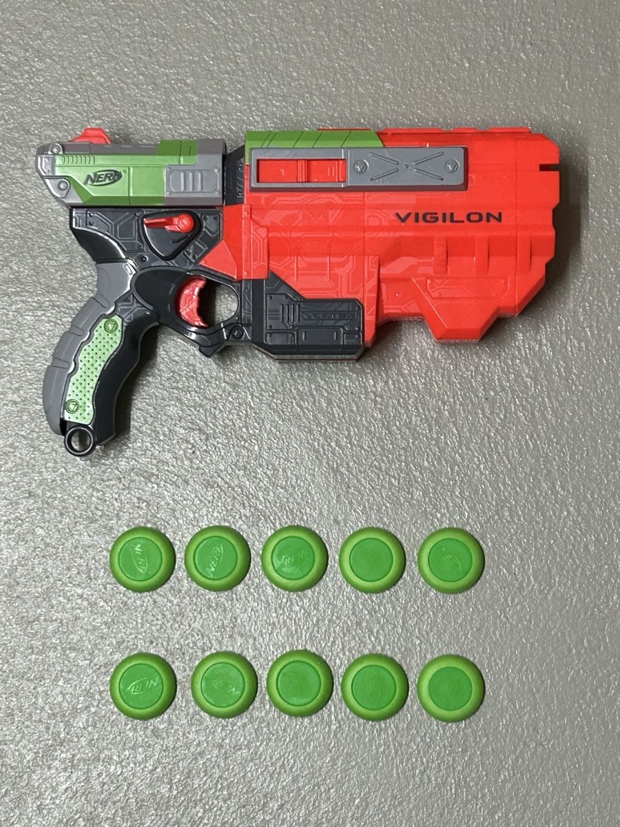 Nerf Giocattoli: NERF VTX Vigilon Disc Blaster mit 10 Discs – Usato da Luterbach venduto da Magnesium3