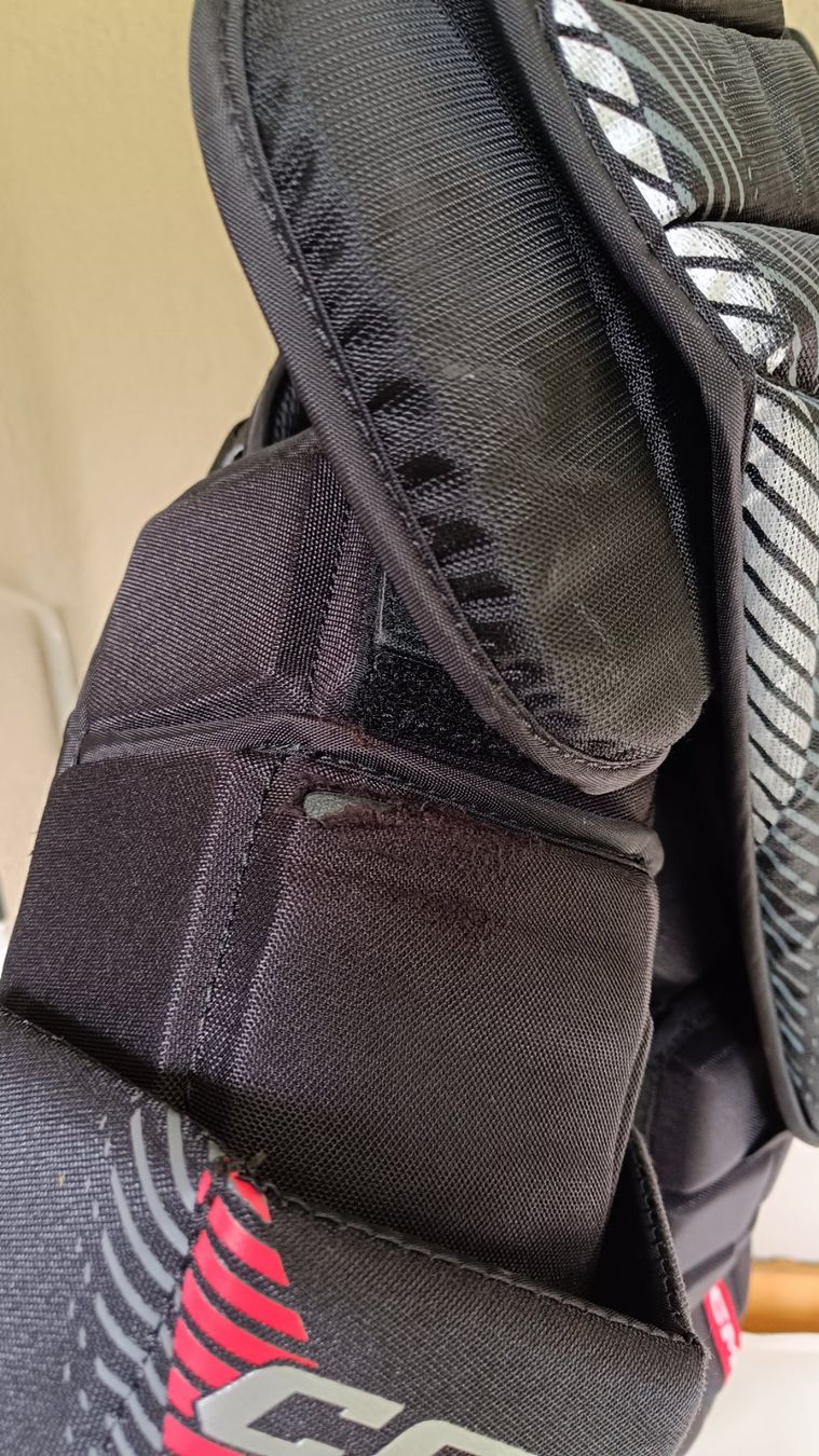 Ccm Schutz & Schoner: Goalie Brustpanzer CCM – Gebraucht aus Fischingen von Mkr81 4