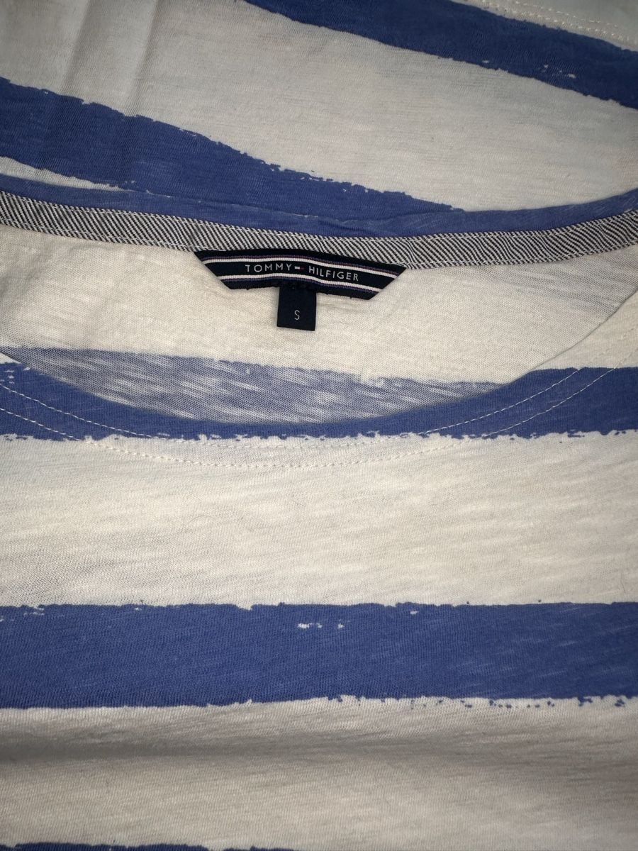 Tommy Hilfiger Tops: Tommy Hilfiger Oberteil s – D'occasion à Pfaffhausen par Klaras_second_hand 2