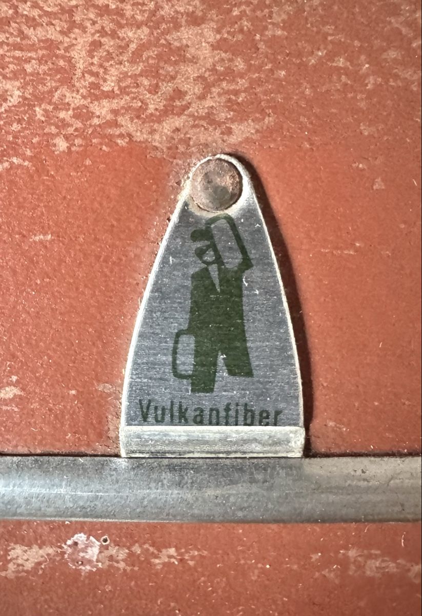 Valigie: Grosser Vintage Reisekoffer, Vulkanfiber – Usato da Wildberg venduto da wild59 7