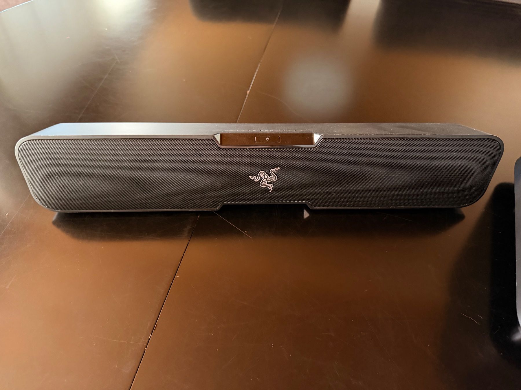 Razer Haut-parleurs: Razer Leviathan Soundbar mit Subwoofer & Bluetooth – D'occasion à Oberhofen Thun'see par SaveBigBuyFast 1