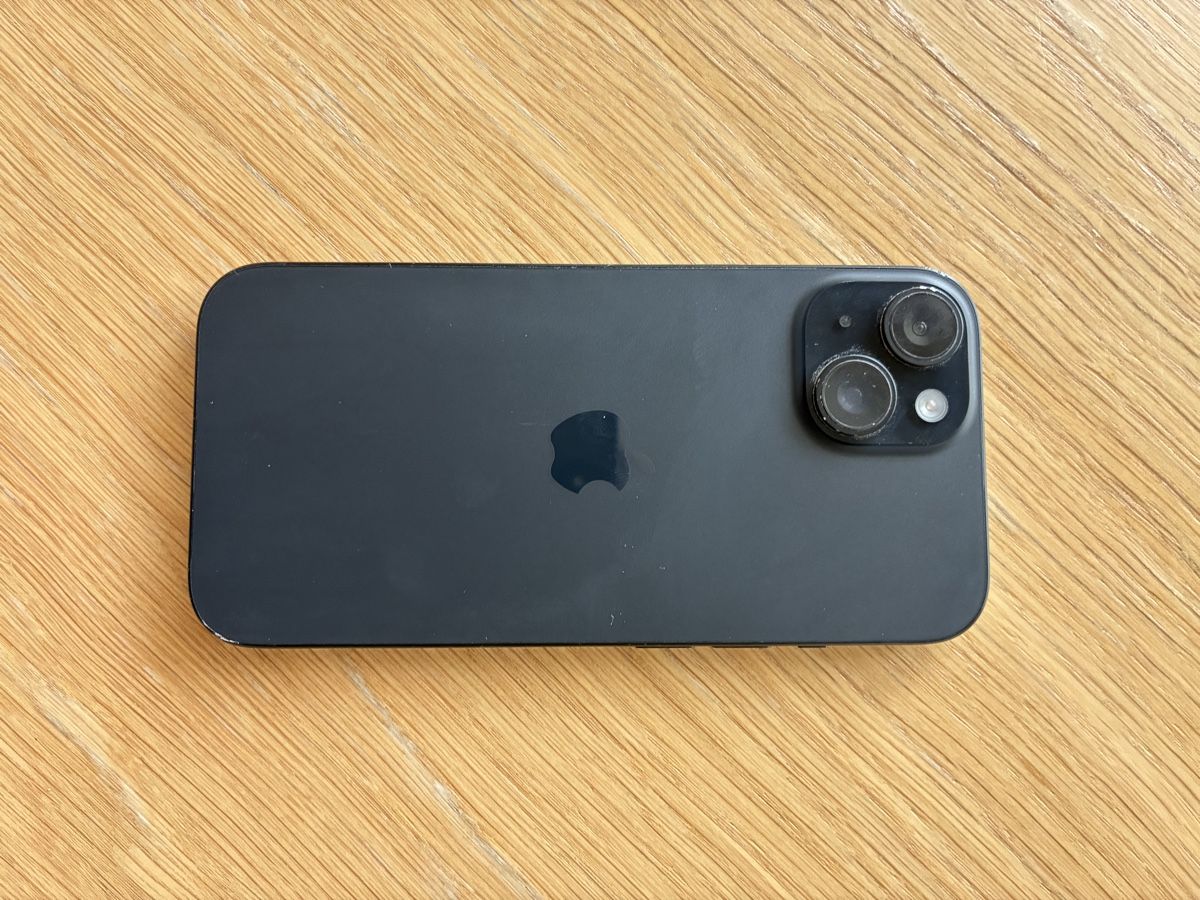 Apple Telefoni cellulari / Smartphones: iPhone 15 Schwarz 256 GB  – Usato da Moosseedorf venduto da Henneth 2