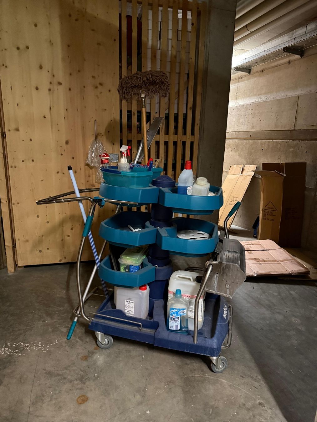 Altro per la casa: Wetrok professioneller Putzwagen – Nuovo (secondo la descrizione) da Zürich venduto da El_samu 2