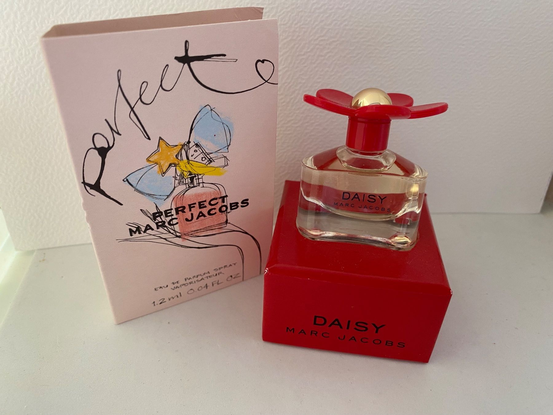 Marc Jacobs Profumi & Eau de Toilette: Miniatures de Marc Jacobs – Nuovo (secondo la descrizione) da Bouveret venduto da wes_7zll