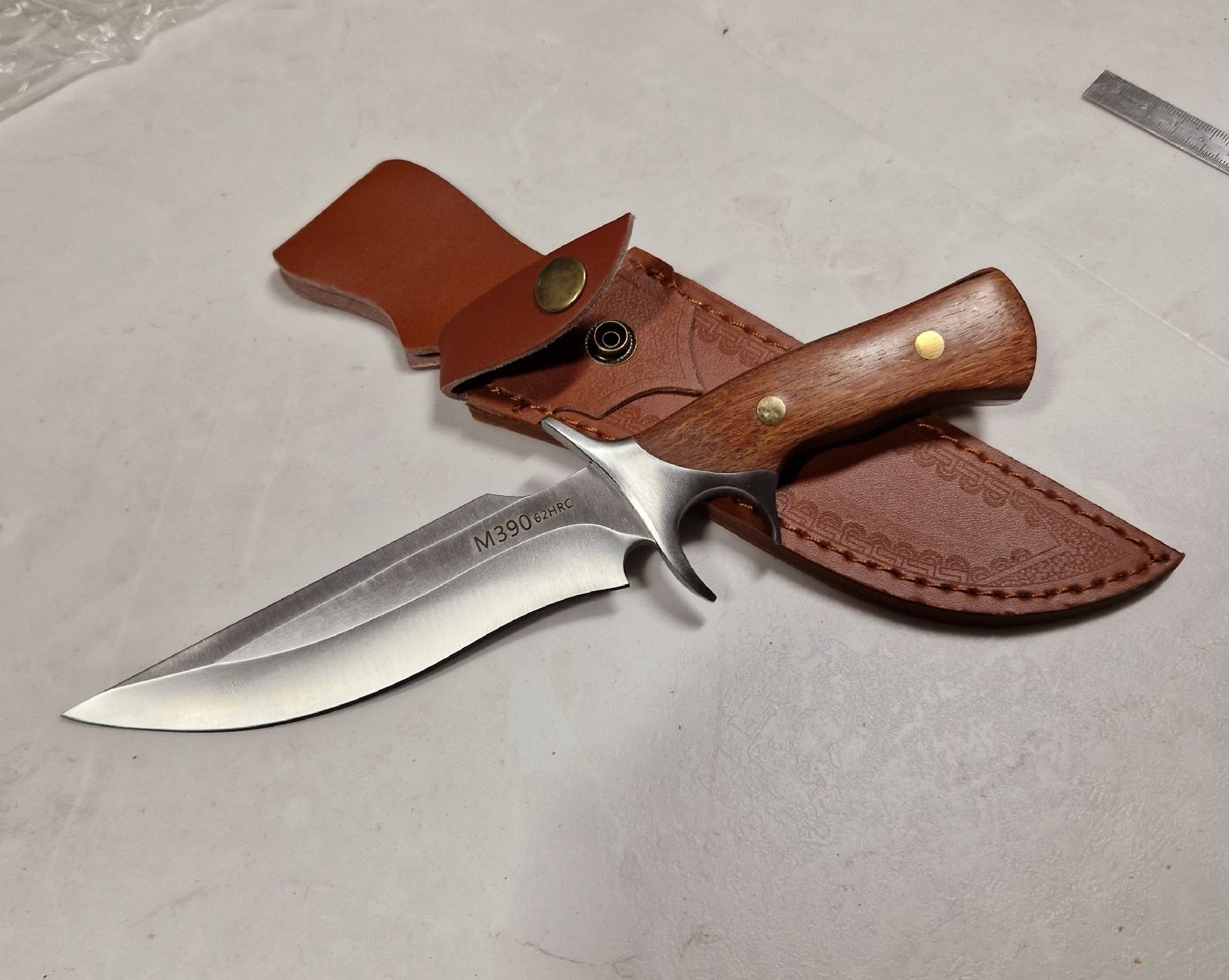 Zubehör: Messer Dolch – Neu und originalverpackt aus Dorf von Messer-Schweiz 3