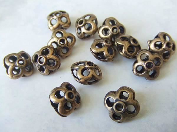Perlen (unechte): Blumenperlen offen bronze 10mm  2 Stück – Neu (gemäss Beschreibung) aus Alpnachstad von perlengaby 2