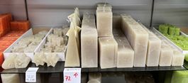 072 Posten Raureif Kerzen taupe aus Liquidation