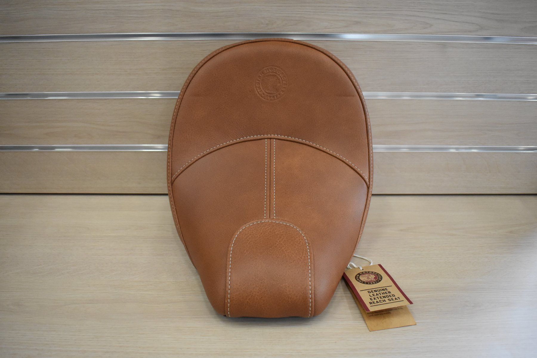 Indian Motorcycle Tutti i ricambio per moto: Indian Motorcycles - Extended Reach Seat – Nuovo e nell'imballaggio originale da Besenbüren venduto da Senag2020