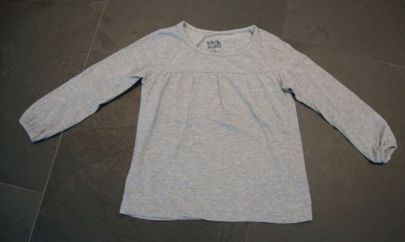 ++ Pullover ++ Gr. 110 / 116 ++ in grau ++