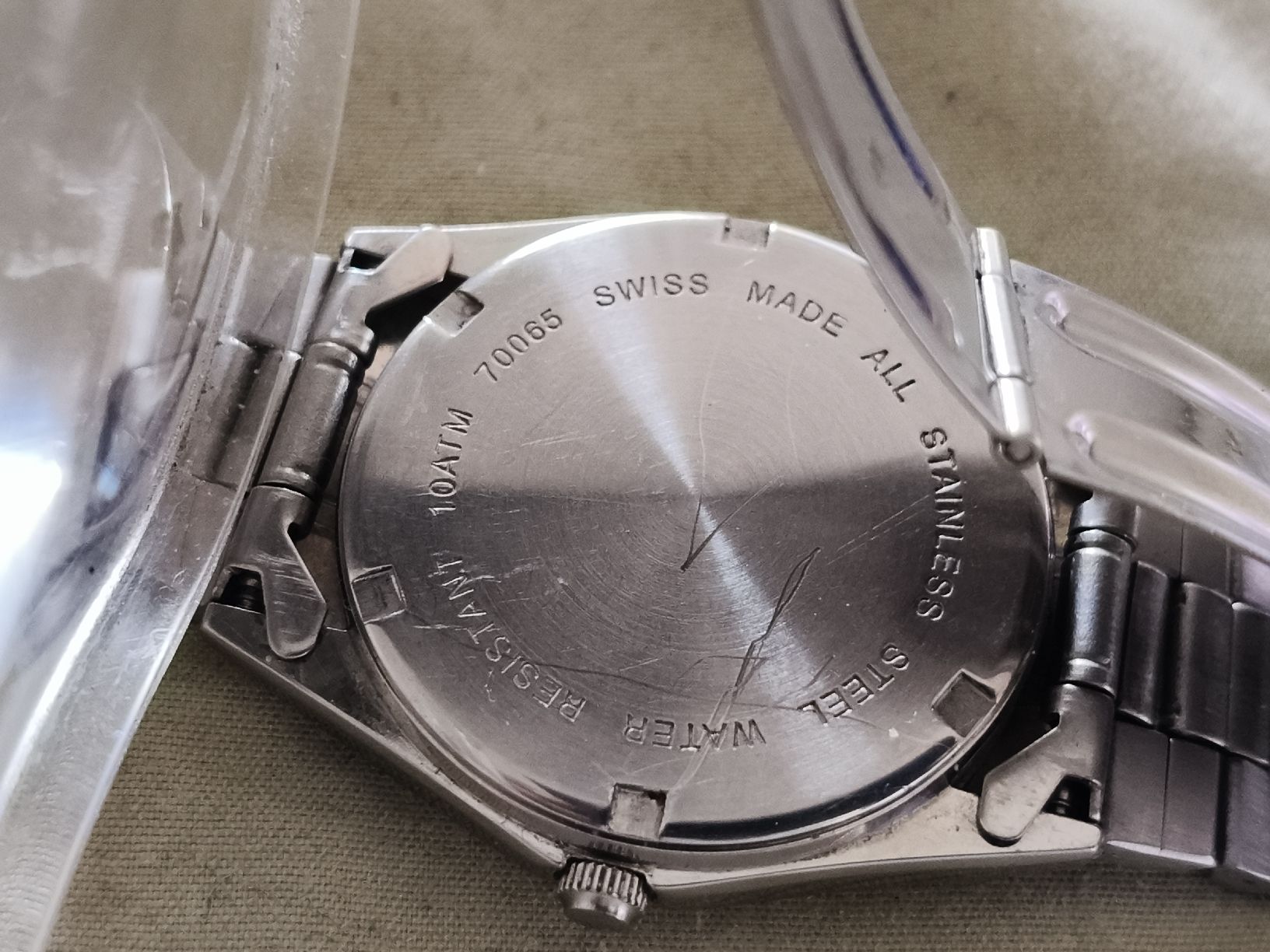 Edox Uhren: Edox"Delphin"-Quarzuhr, läuft – Gebraucht aus Glattbrugg von Vintagetime-Ch 1