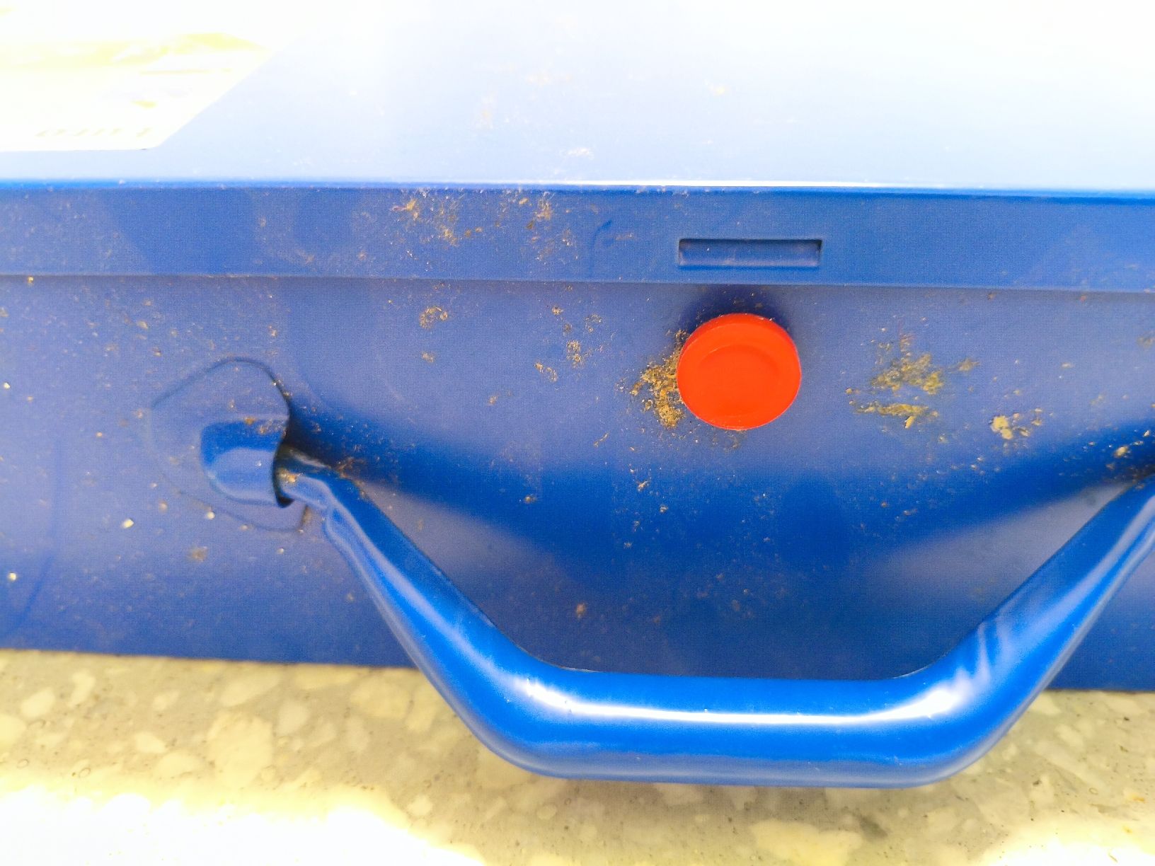 Tous les outils: Sortimentskasten 2 lagig Metall blau – D'occasion à Unterbäch VS par ricirici55 2