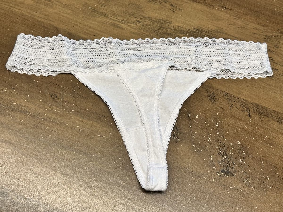 Sonstige Unterwäsche: 3er Set String Gr. M/L – Gebraucht aus Buus von 2019dp 4