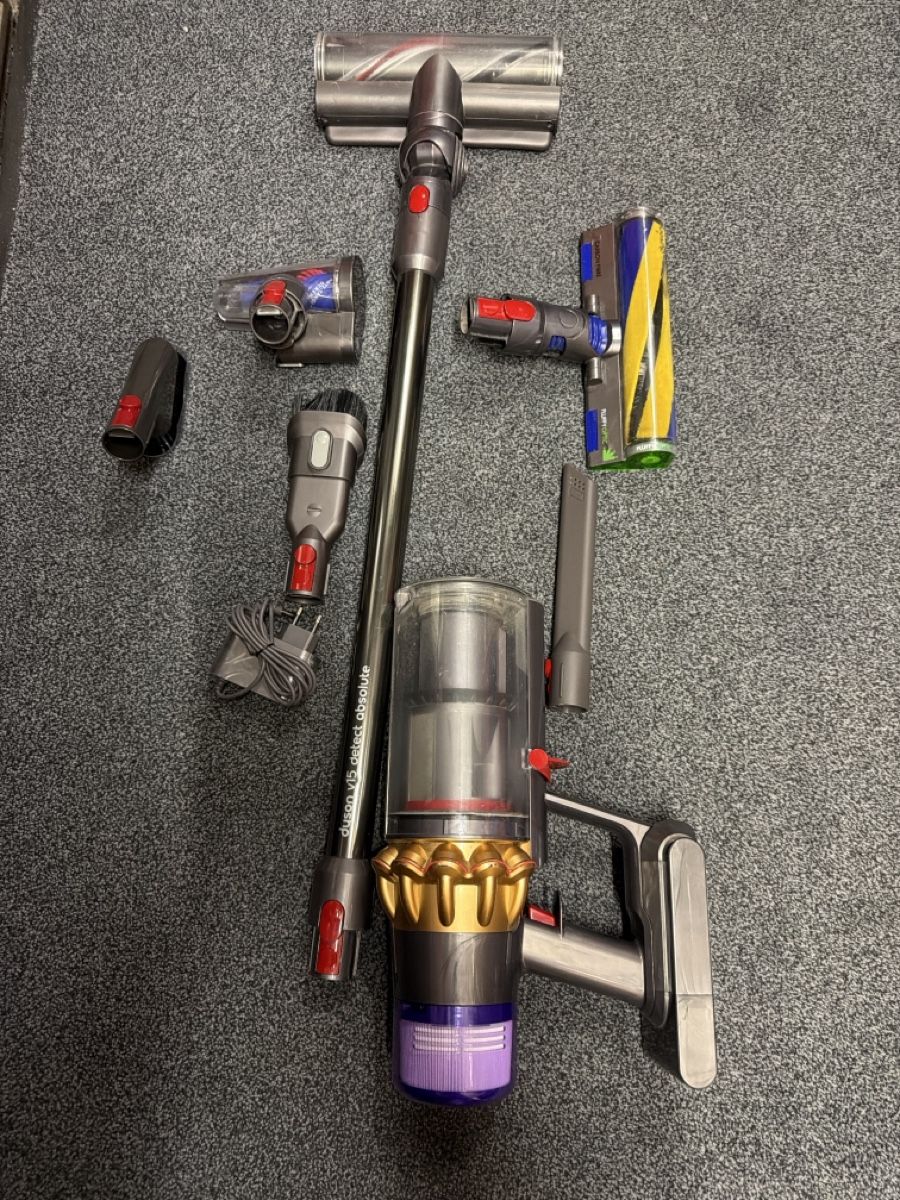 Dyson Aspirapolveri & Accessori: Dyson v15 detect absolute  – Usato da Landquart venduto da Nnf007 4