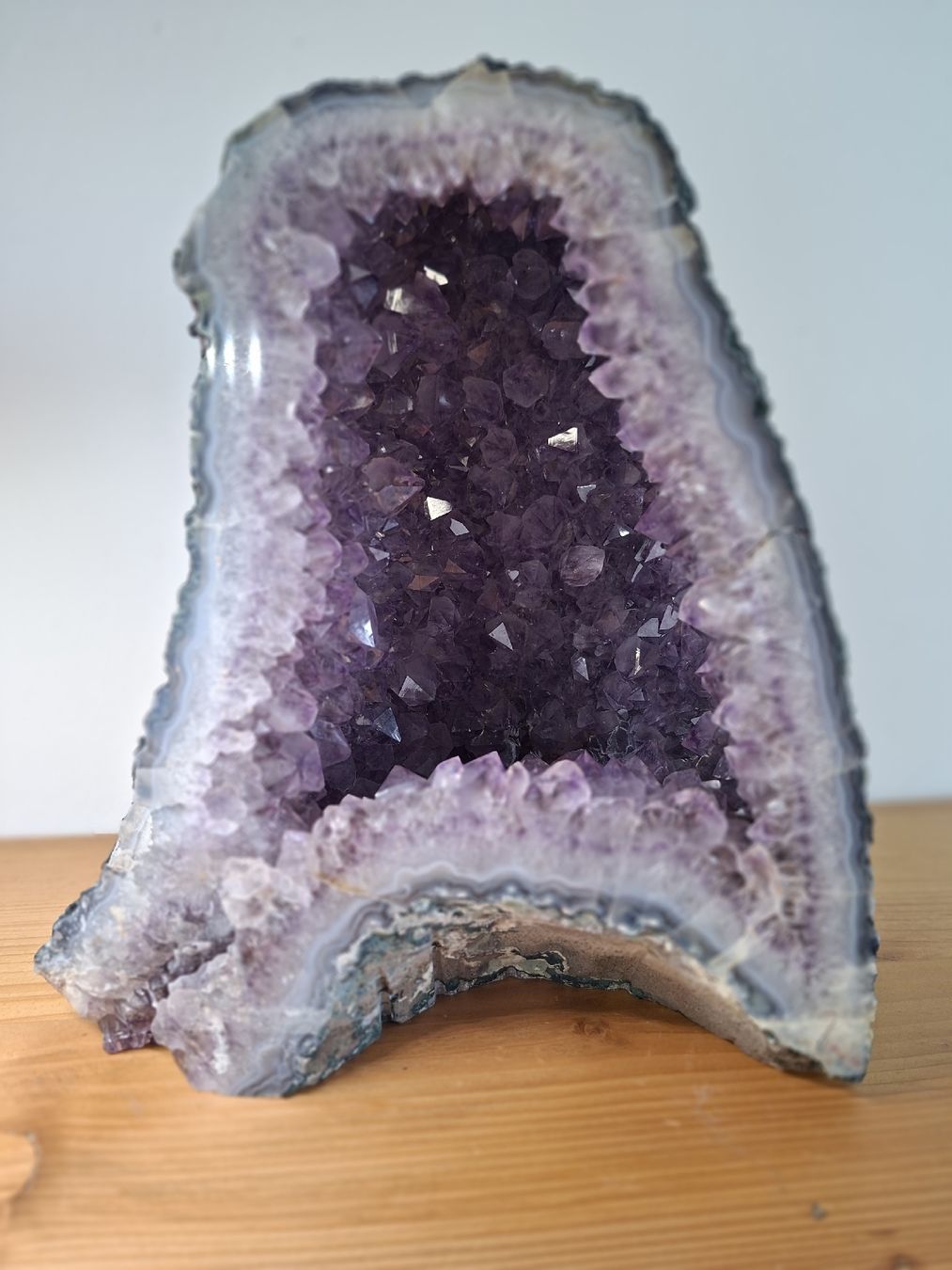 Pietre preziose: Amethyst Geode aus Südamerika 5 Kg – Usato da Ipsach venduto da jpbo