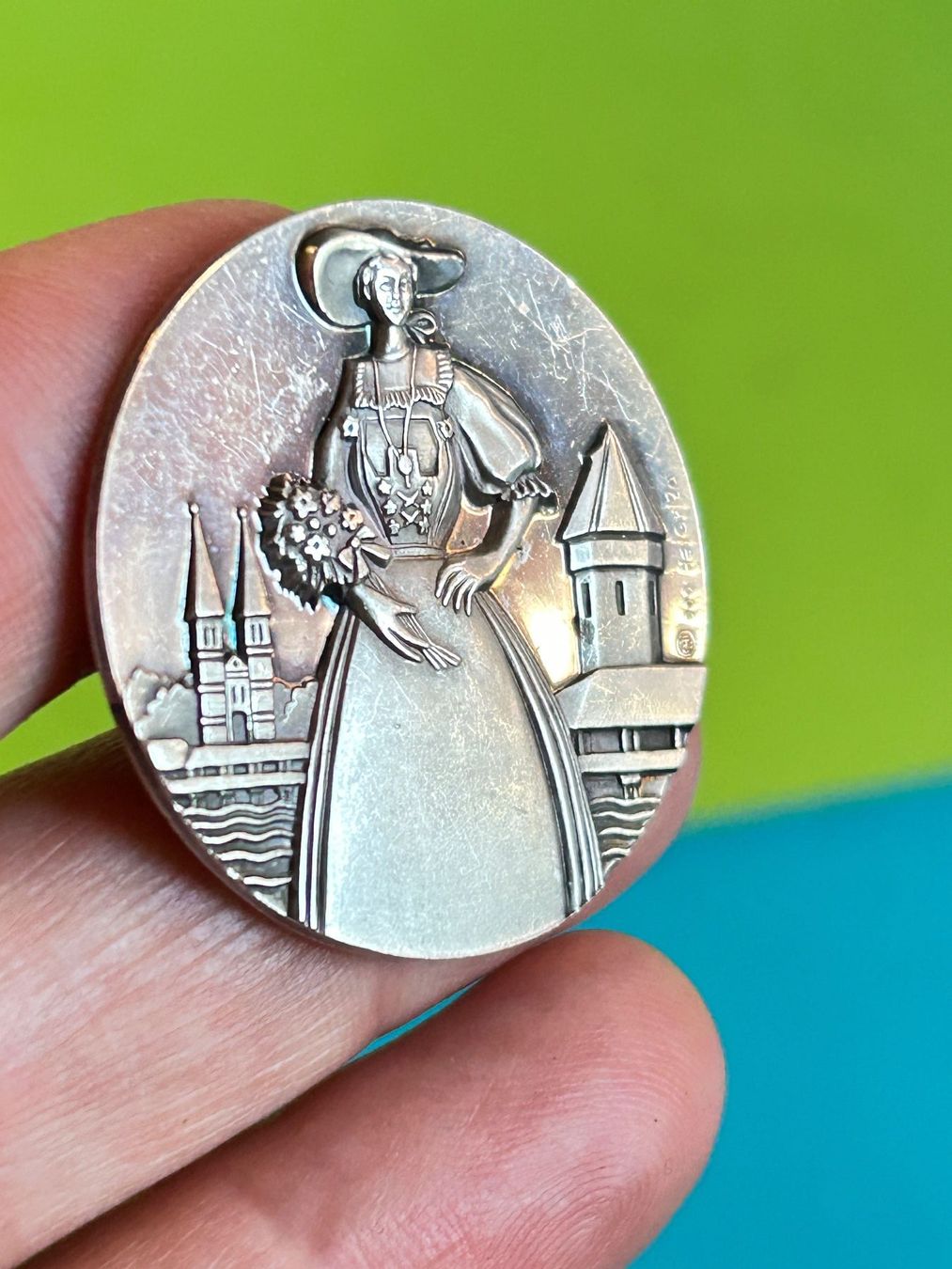 Medaglie: Silbermedaille Trachtenfest Luzern 1978 – Usato da Laufen venduto da belleskulptur 1