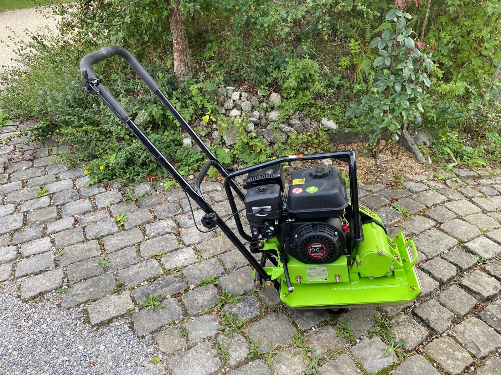 Tutte le macchine: Vibrationsplatte Zipper 196ccm neu – Nuovo (secondo la descrizione) da Heimiswil venduto da Sbastler 1
