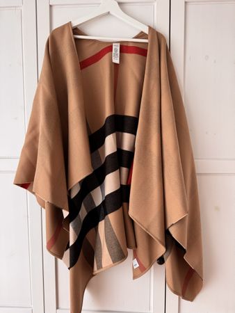 Burberry Cape Wolle NEU