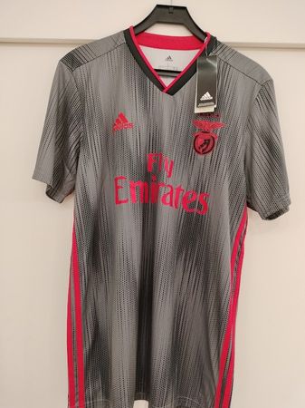 Benfica Lissabon Auswärts-Trikot Grösse L statt Fr. 100.--
