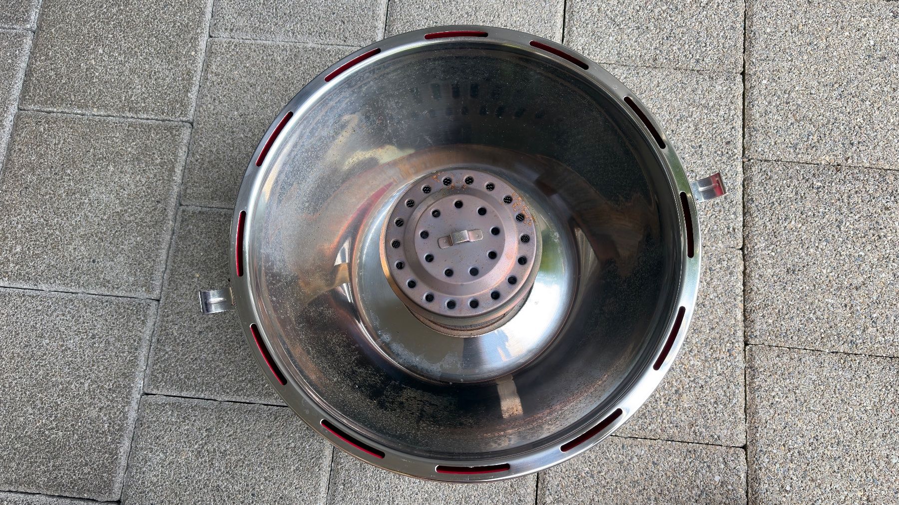 Griglie: LOTUSGRILL CLASSIC, Feuerrot – Usato da Arni AG venduto da CLIMBIM 3