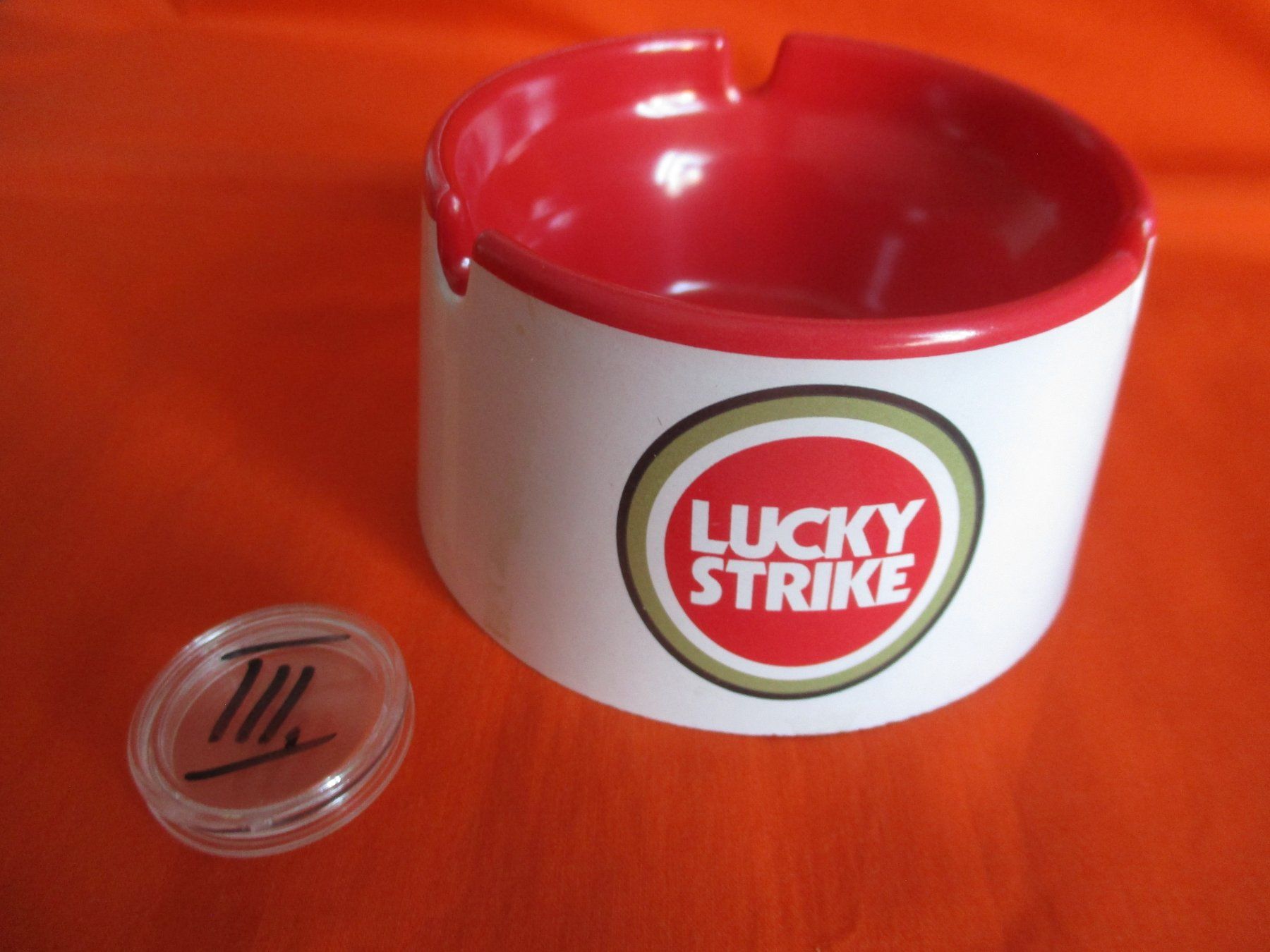 Portacenere: Aschenbecher Lucky Strike – Usato da Birsfelden venduto da alles-muss-raus